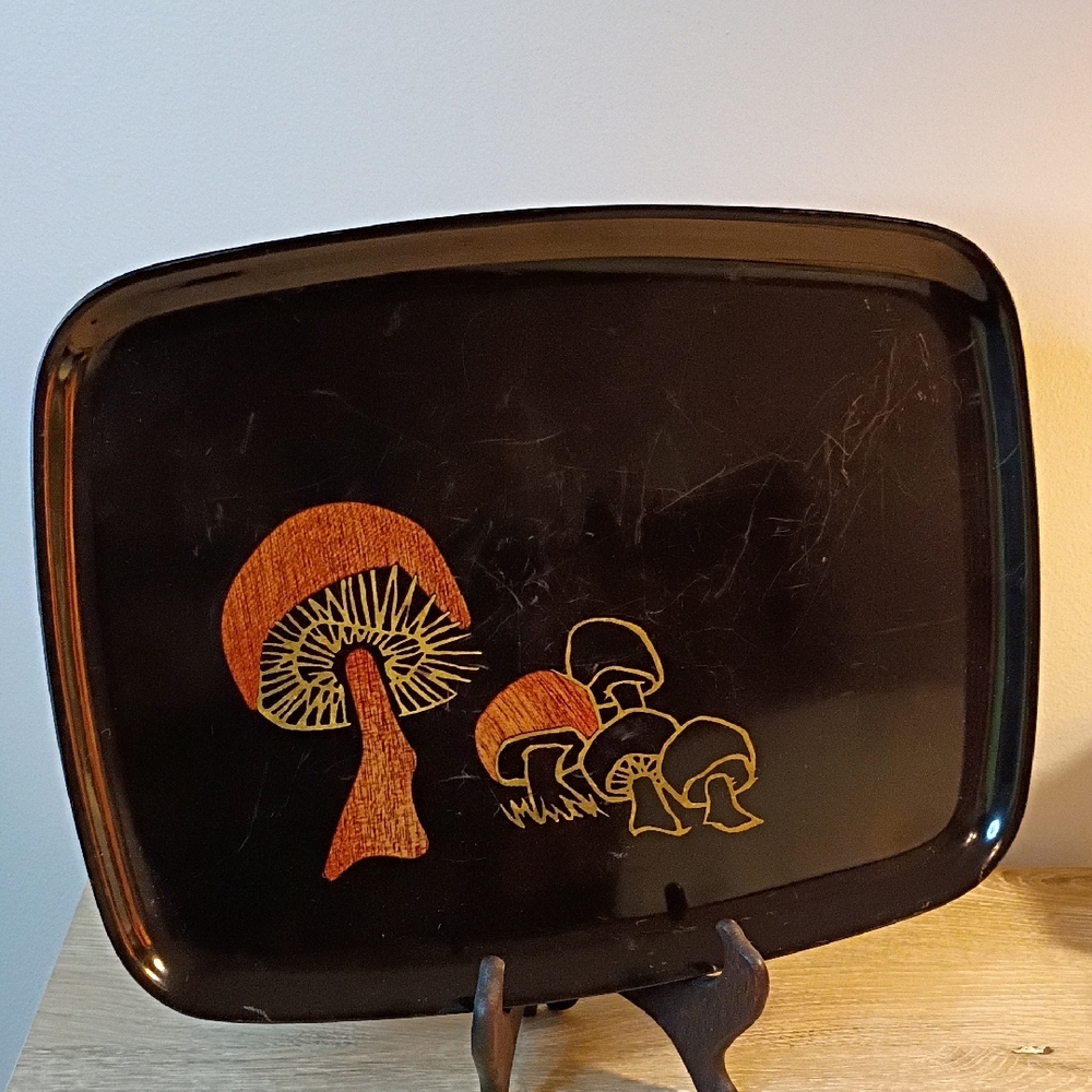 Vintage Couroc Monterey Mushroom Inlay Satin Black Phenolic Tray